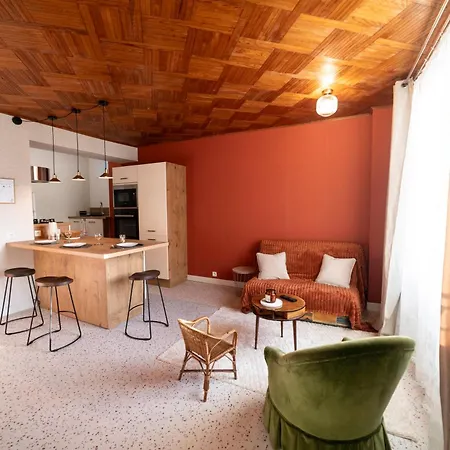Appartement Cosy Au Coeur Du Village - Le Segala Montbazens Esterno foto