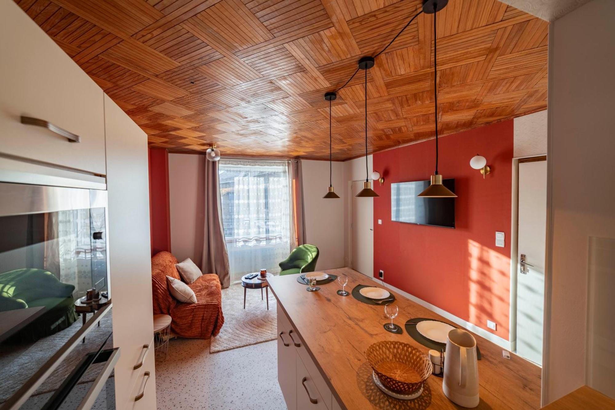 Cosy Au Coeur Du Village - Le Segala Appartamento Montbazens